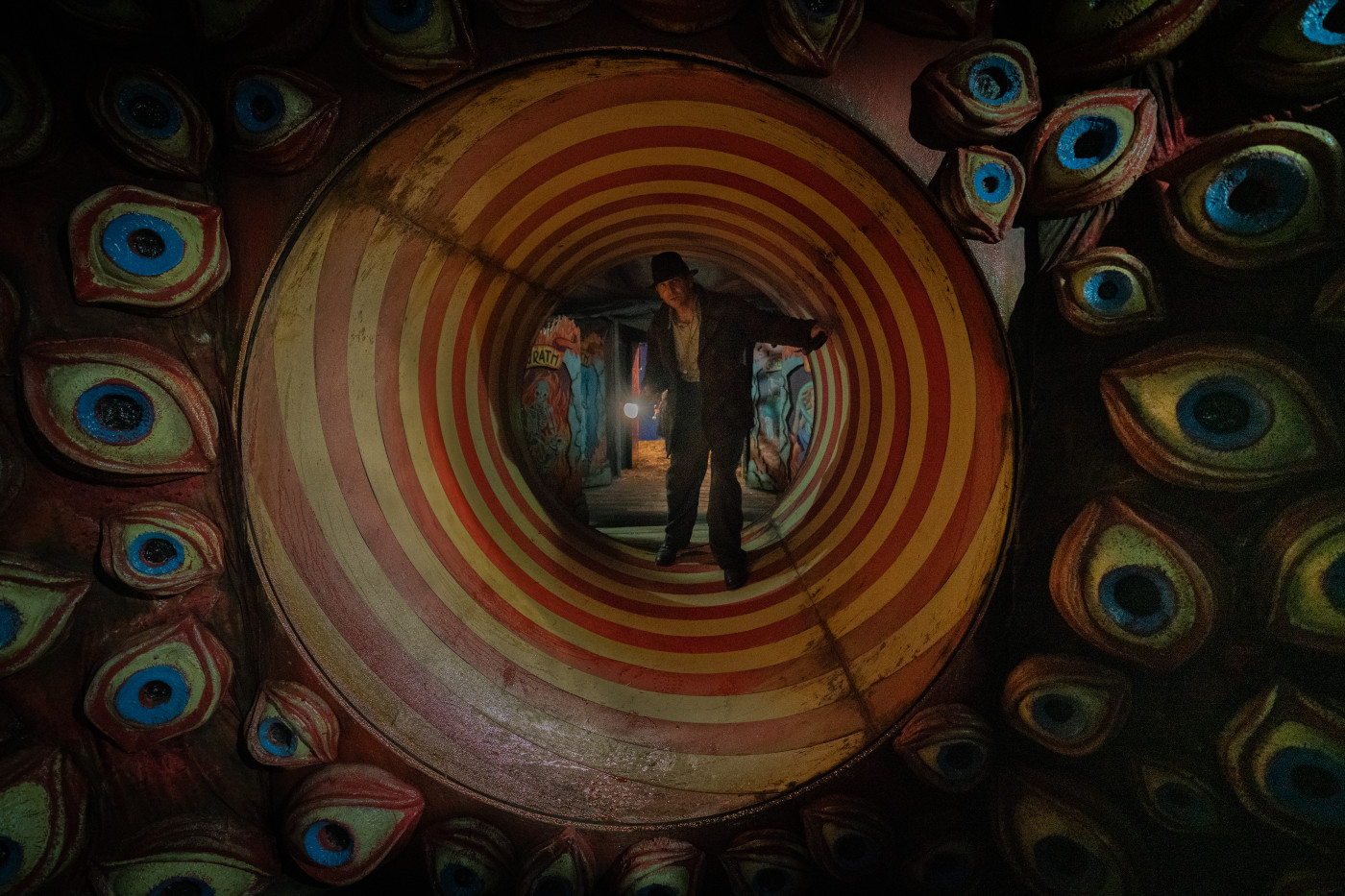 Nightmare Alley - Szenen - ov - 03 Scene Picture.jpg