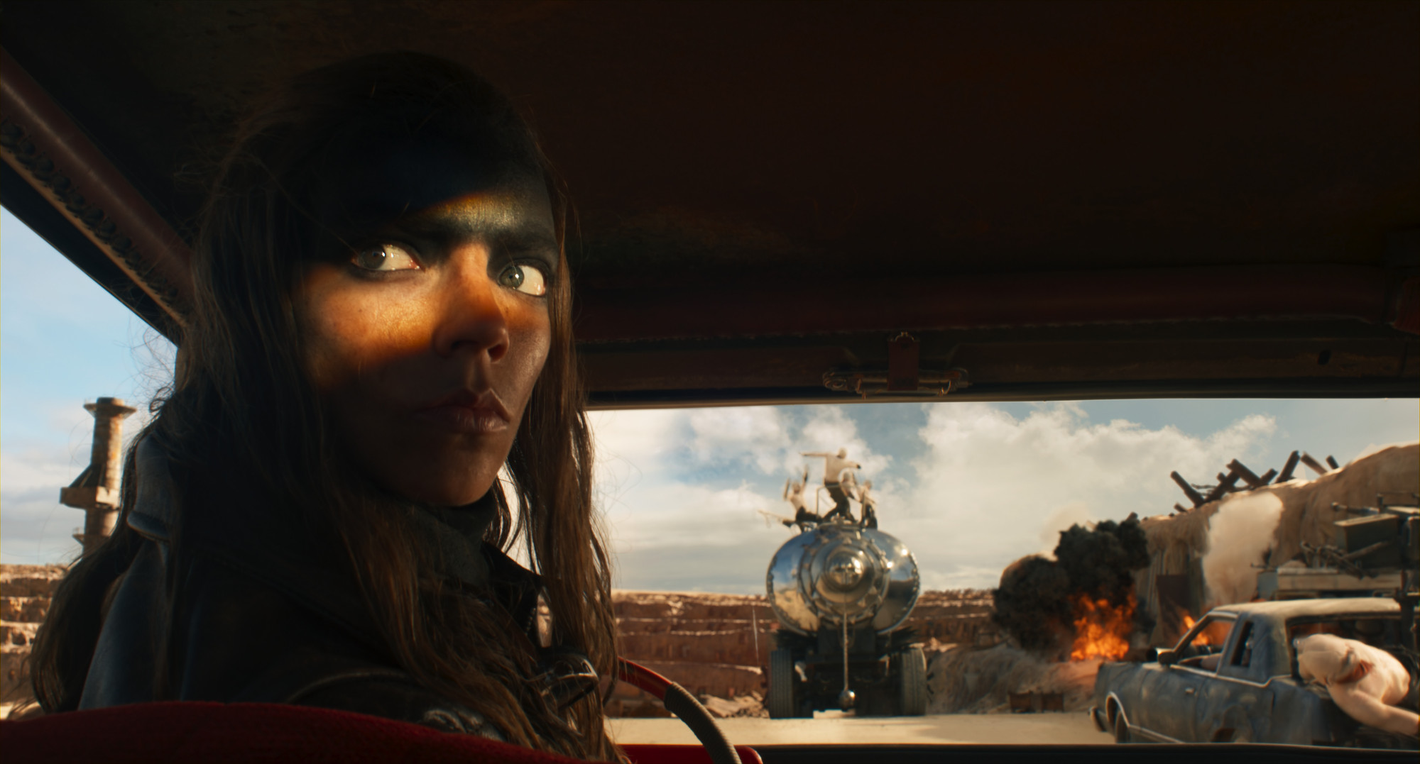 Furiosa A Mad Max Saga - Szenen - ov - rev-1-FUR-TRL-016_High_Res_JPEG.jpeg