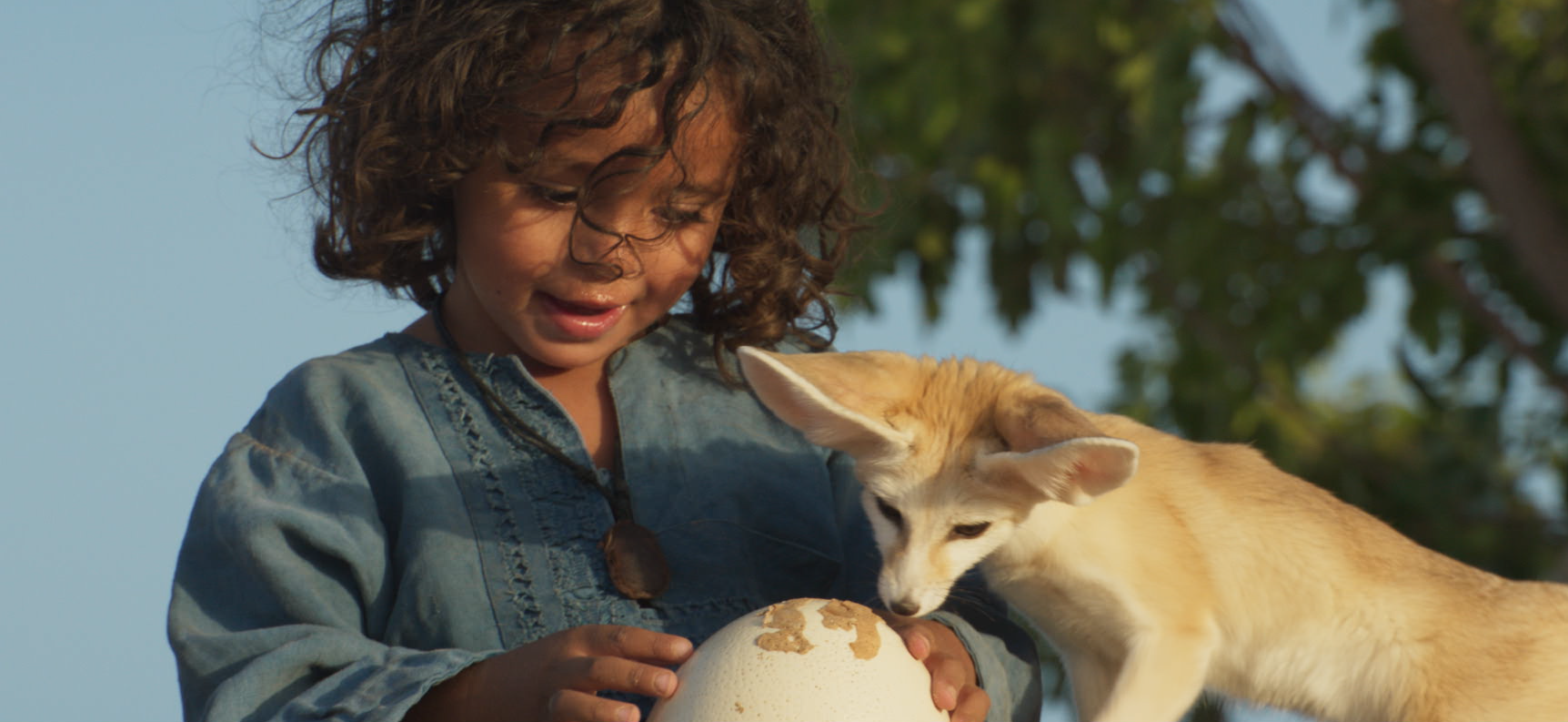 enfant du désert - Szenen - ov - 01 Scene Picture © 2025-MAI-JUIN-PRODUCTIONS-STUDIOCANAL-UMEDIA-PRODUCTION-png.png