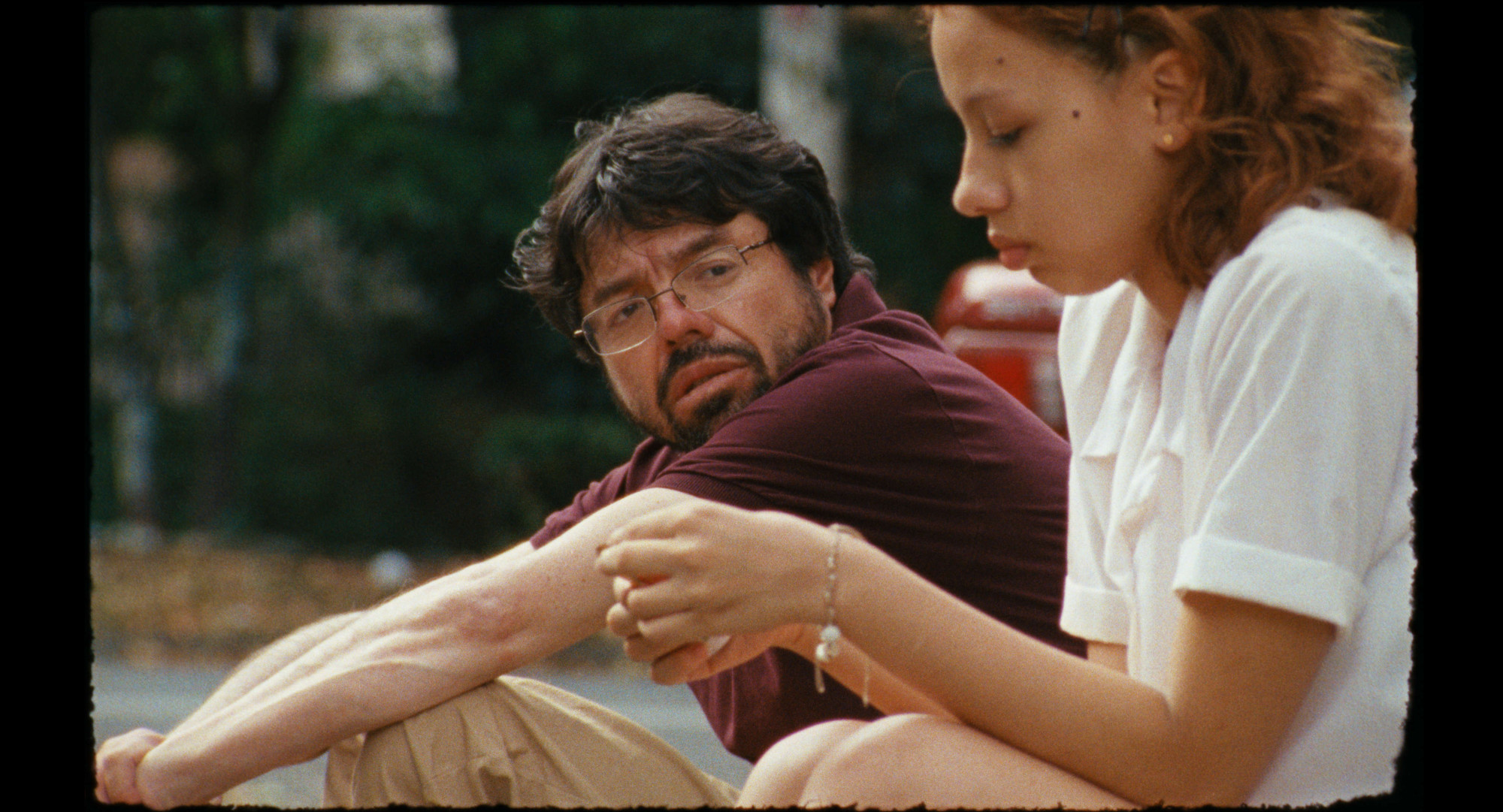 POETA_Stills_R709_00940382.jpg